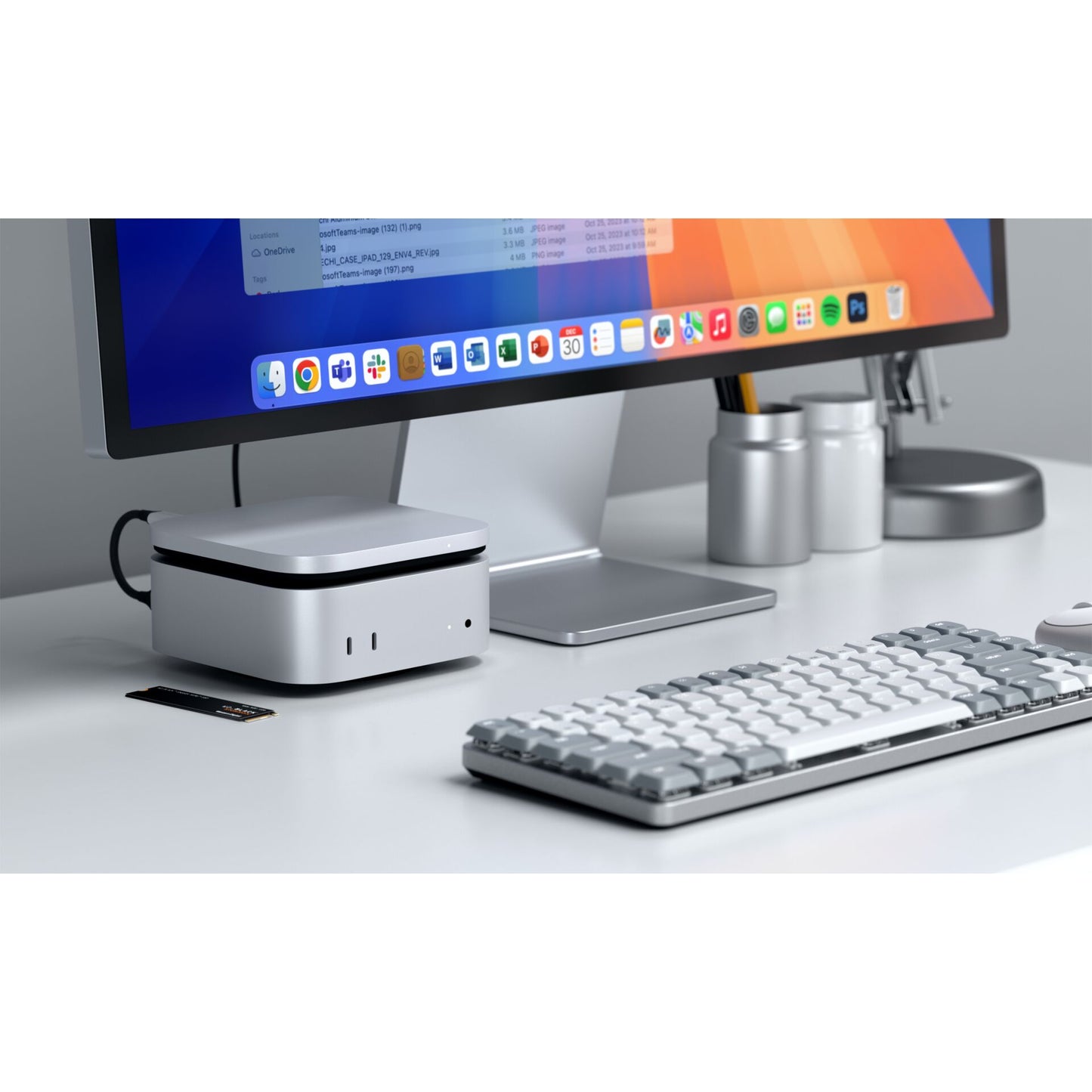 Satechi USB4 Slim NVMe SSD Enclosure silver