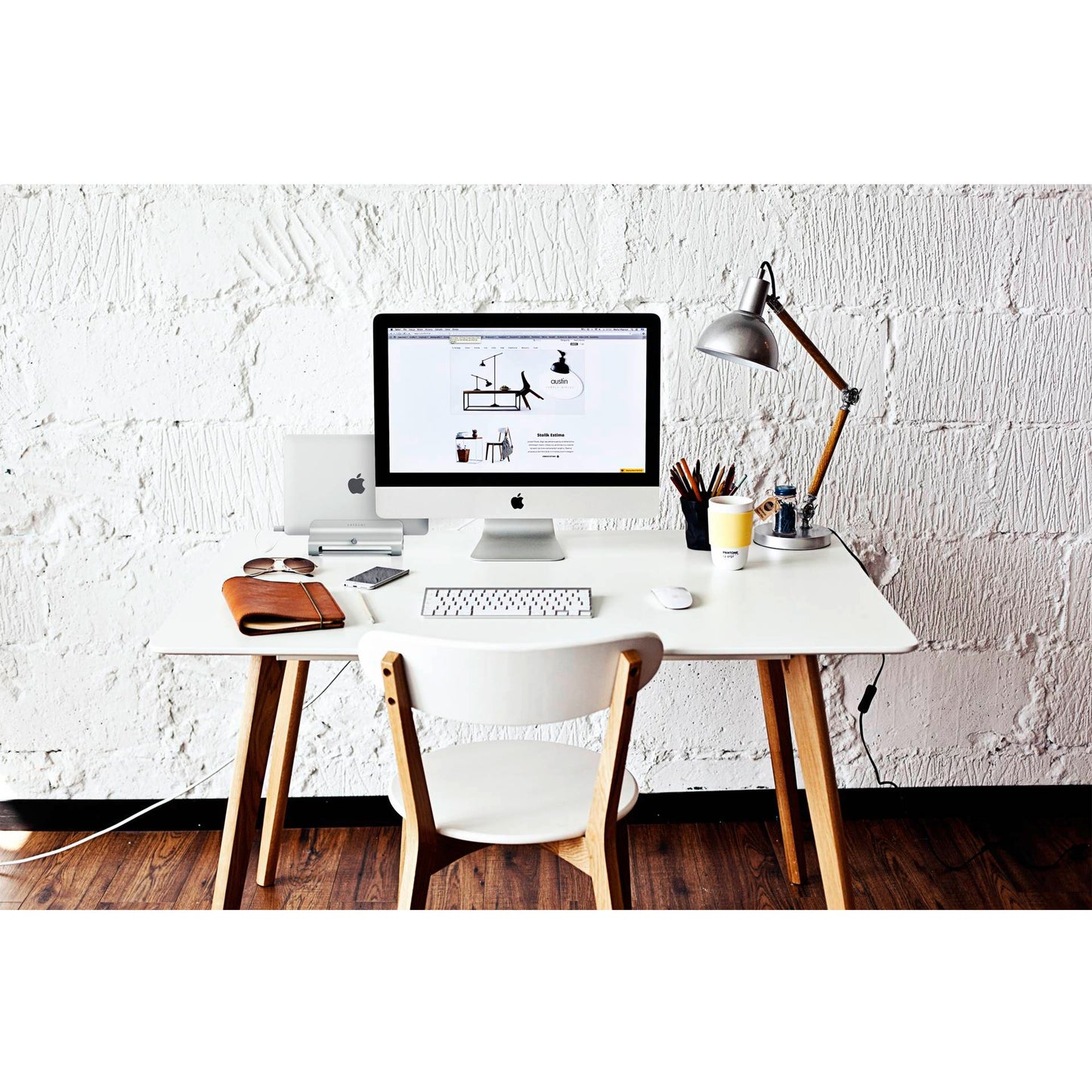 Satechi Aluminum Laptop Stand Vertical silver