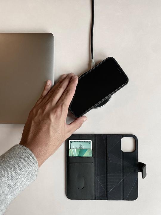 Decoded - Leather Detachable Wallet - MagSafe | iPhone 12 / iPhone 12 Pro (6.1 inch) - Black