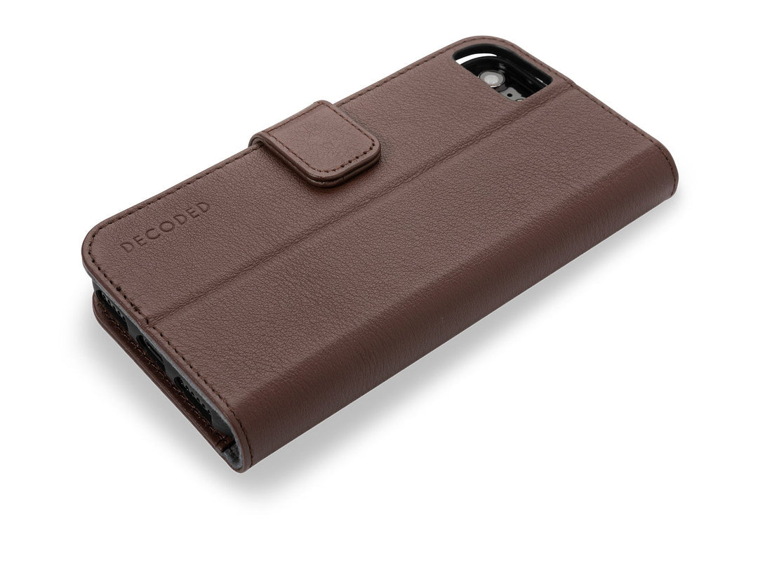 Decoded - Leather 2-in-1 Wallet Case with removable Back Cover for iPhone SE (3rd & 2nd gen) / 8 / 7 / 6s / 6 (4,7 inch) - Brown
