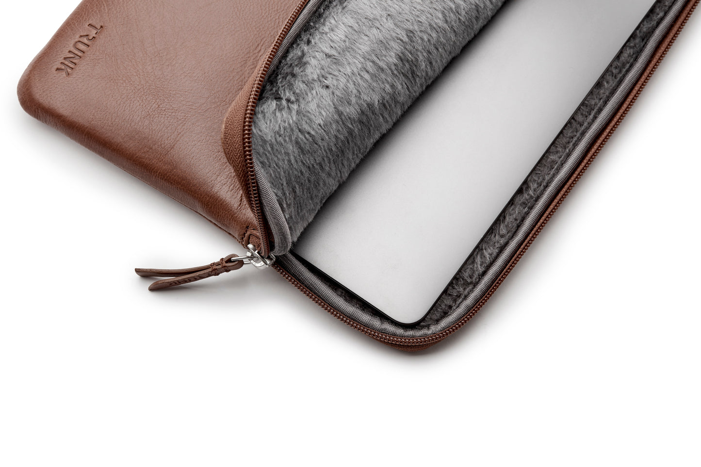 Trunk Leder Sleeve für MacBook Pro 13", Braun