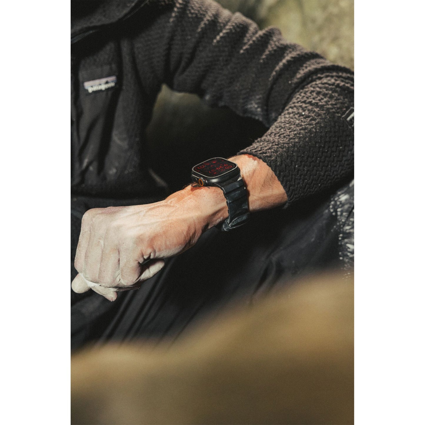 Nomad Rocky Point Band 46/49mm Carbon Black Connector Black