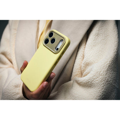 Decoded AntiMicrobial Silicone Backcover iPhone 17 Pro Yuma Yellow
