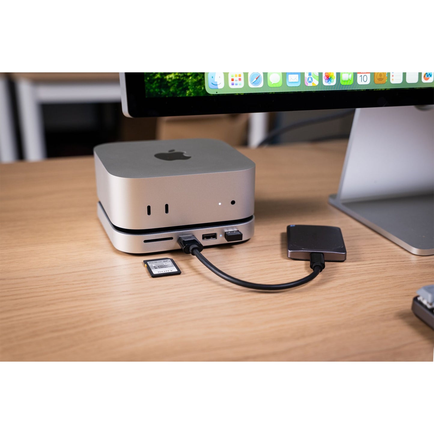 Satechi Stand Hub Mac Mini M4 with SSD Enclosure