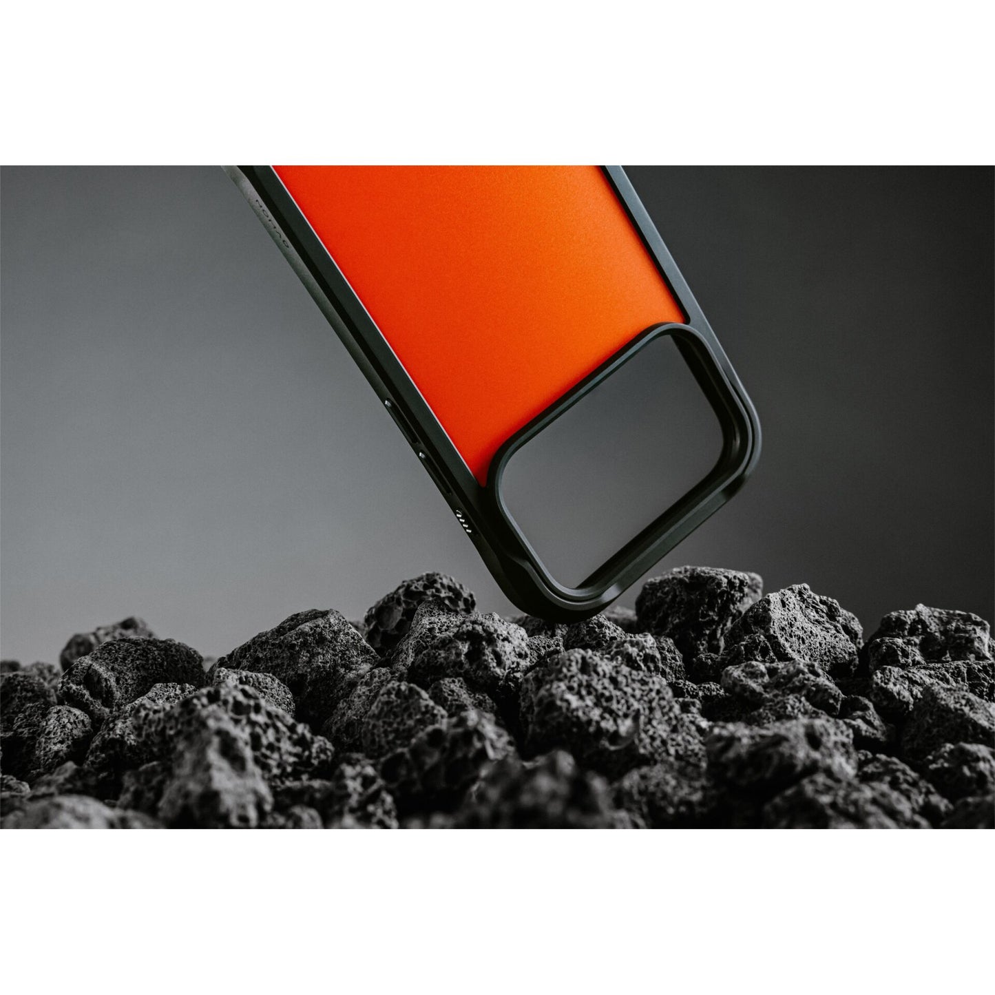 Nomad Rugged Case iPhone 17 Pro Ultra Orange