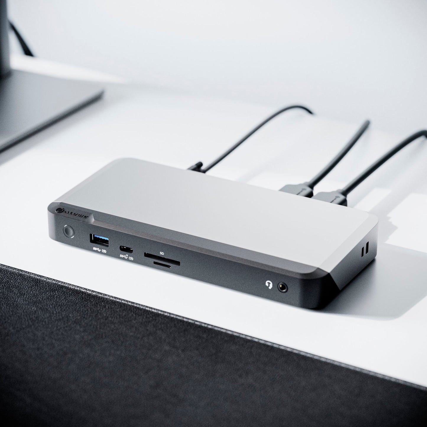 Alogic 100W USB-C DX3 Triple 4K Display Docking Station Space Grey