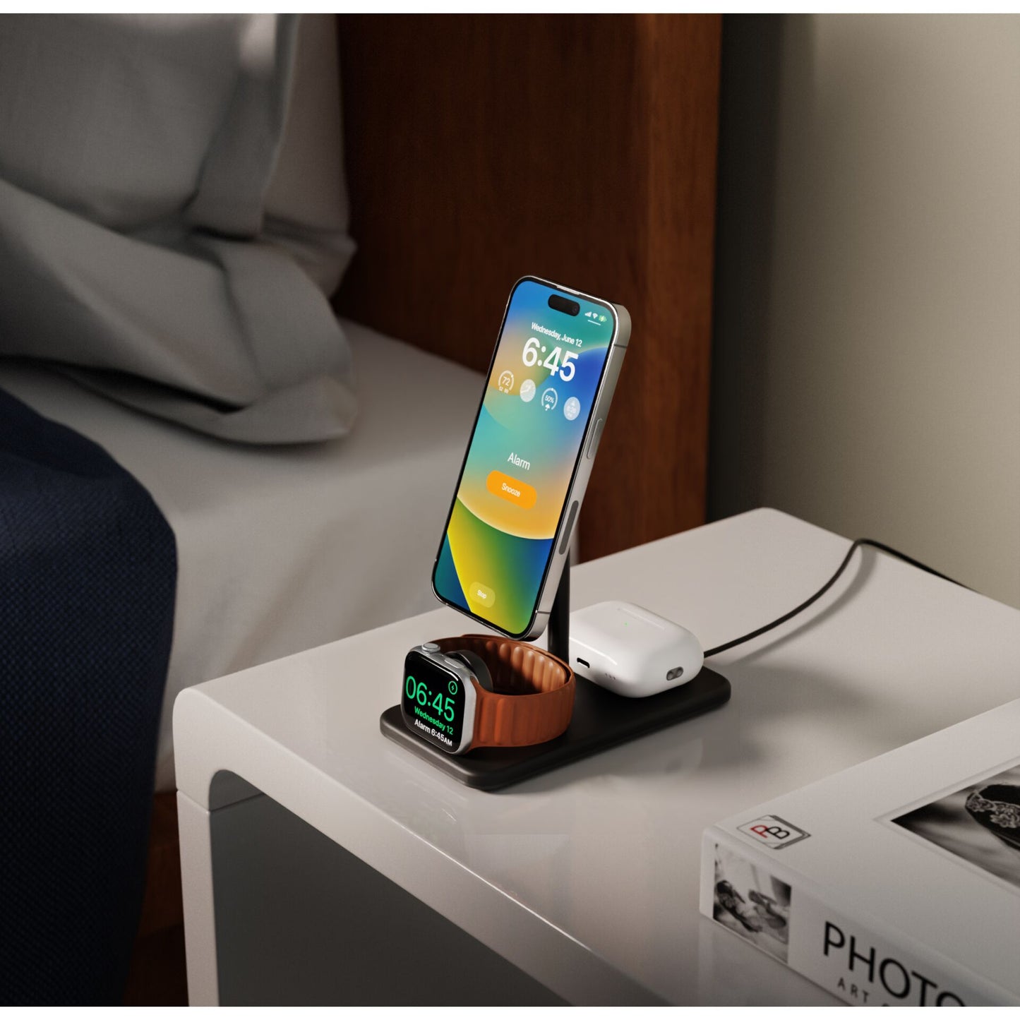 Twelve South HiRise Deluxe Magnetic 3-in-1 Wireless Charging Stand