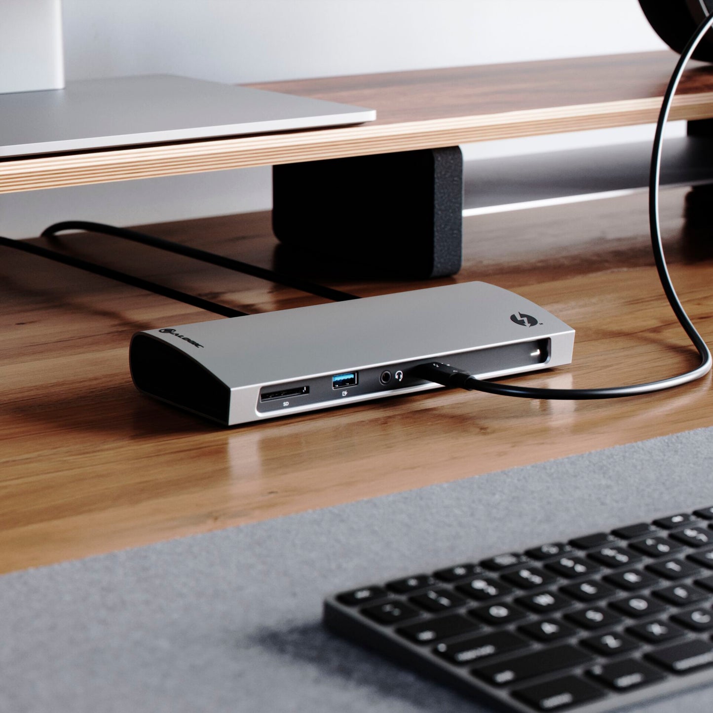 Alogic Blaze Thunderbolt 4 Dual 4K Docking Station Space Gray