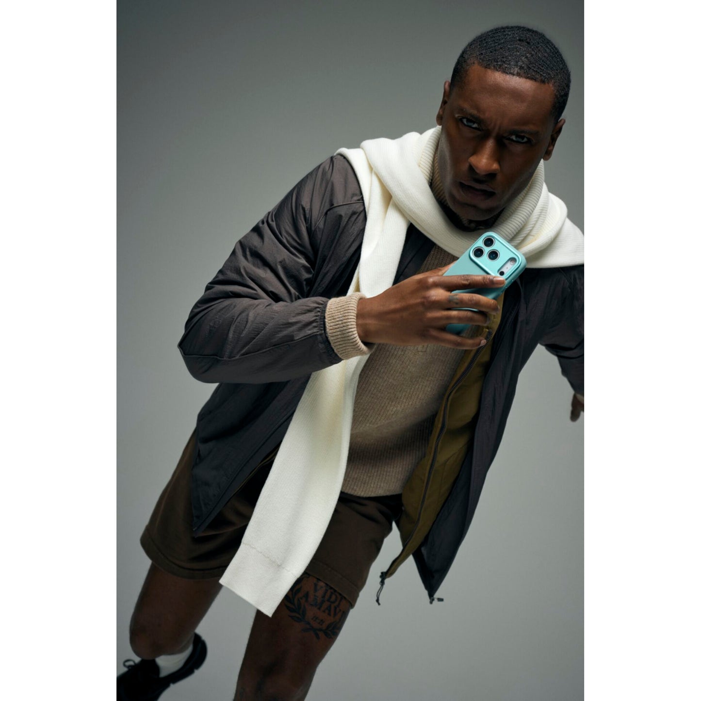 Decoded AntiMicrobial Silicone Backcover iPhone 17 Pro Retro Blue