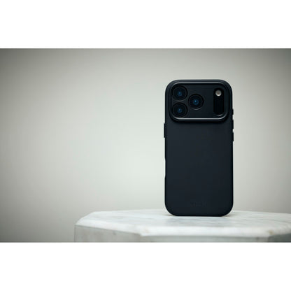 Decoded AntiMicrobial Silicone Backcover iPhone 17 Pro Phantom Black