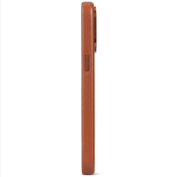 Decoded Leather Backcover for iPhone 15 Tan