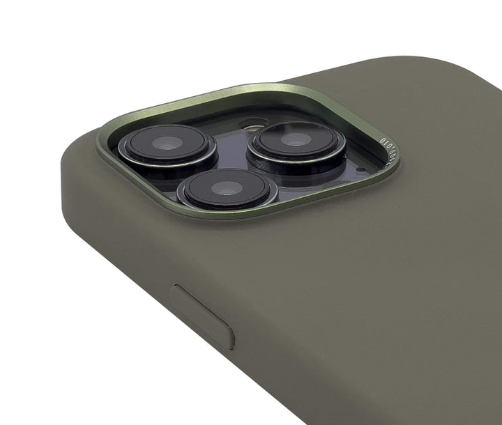 Decoded - AntiMicrobial Silicone Backcover | iPhone 14 Pro Max (6.7 inch) - Olive
