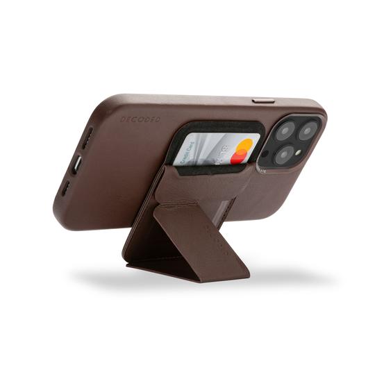 Decoded - MagSafe Card/Stand Sleeve - Chocolate Brown